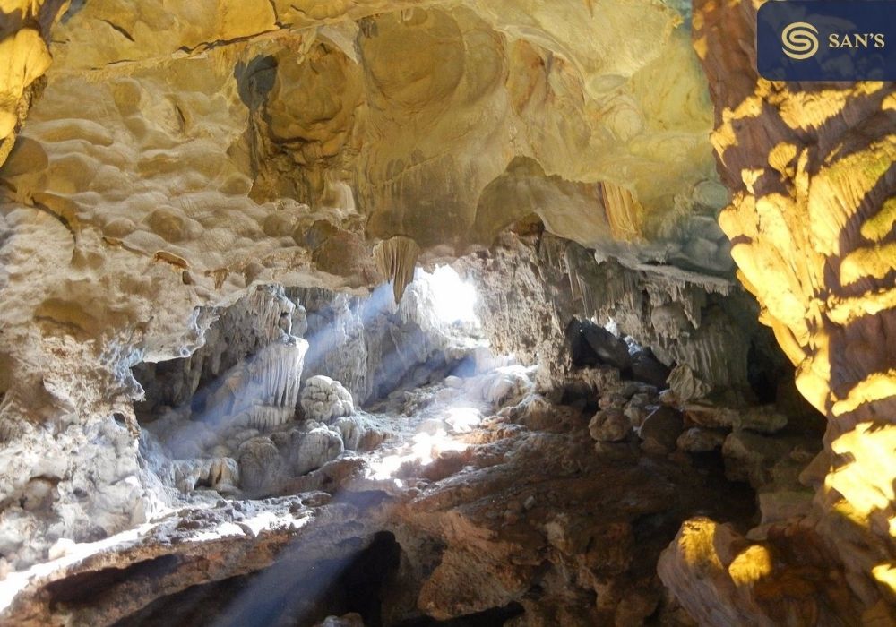 Dau Go Cave, Photo: Collected