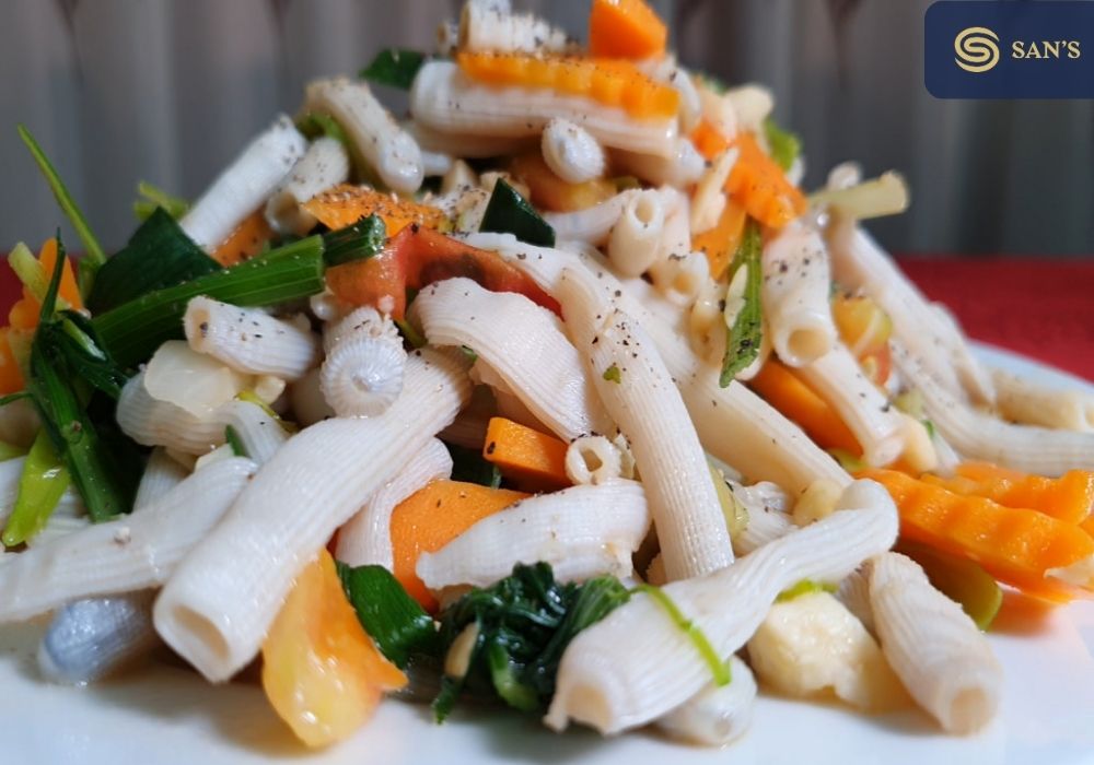 Fresh Peanut worms stir-fried with vegetables are very nutritious (Source: Collected)