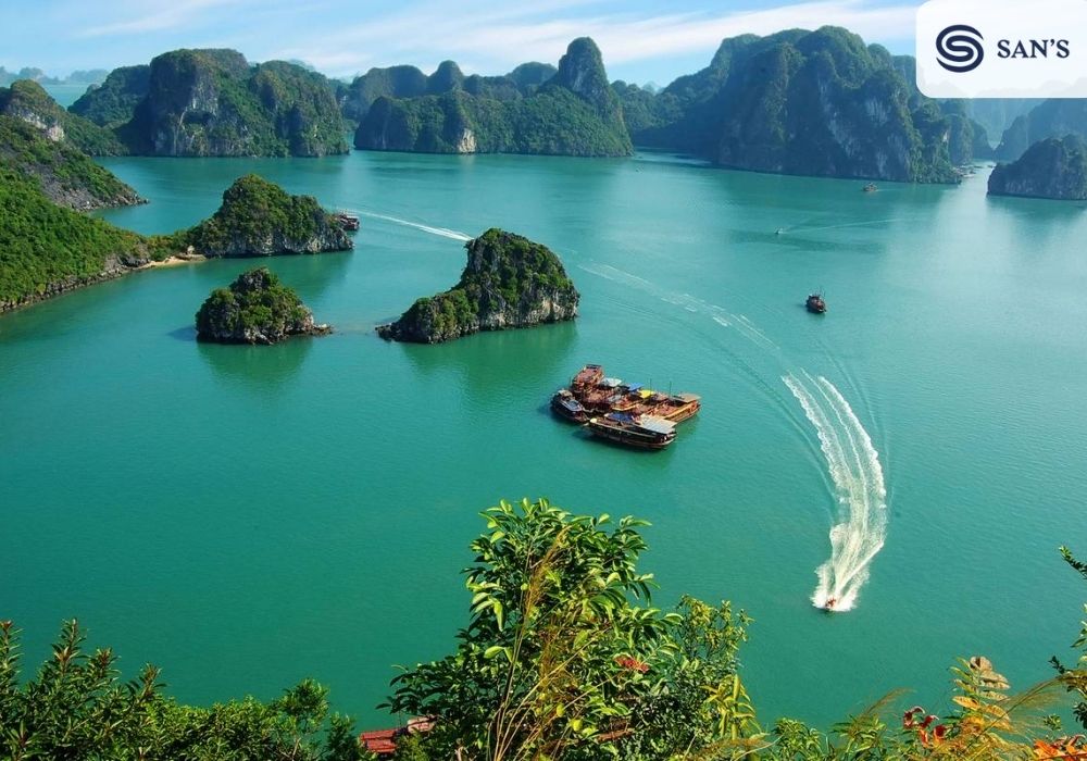 How To Get To Halong Bay - The 2023 Guide