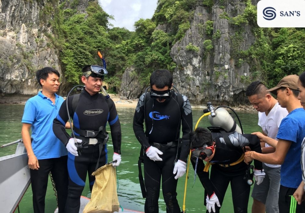 Scuba Diving Tour In Halong Bay (Source: Baoquangninh.vn)