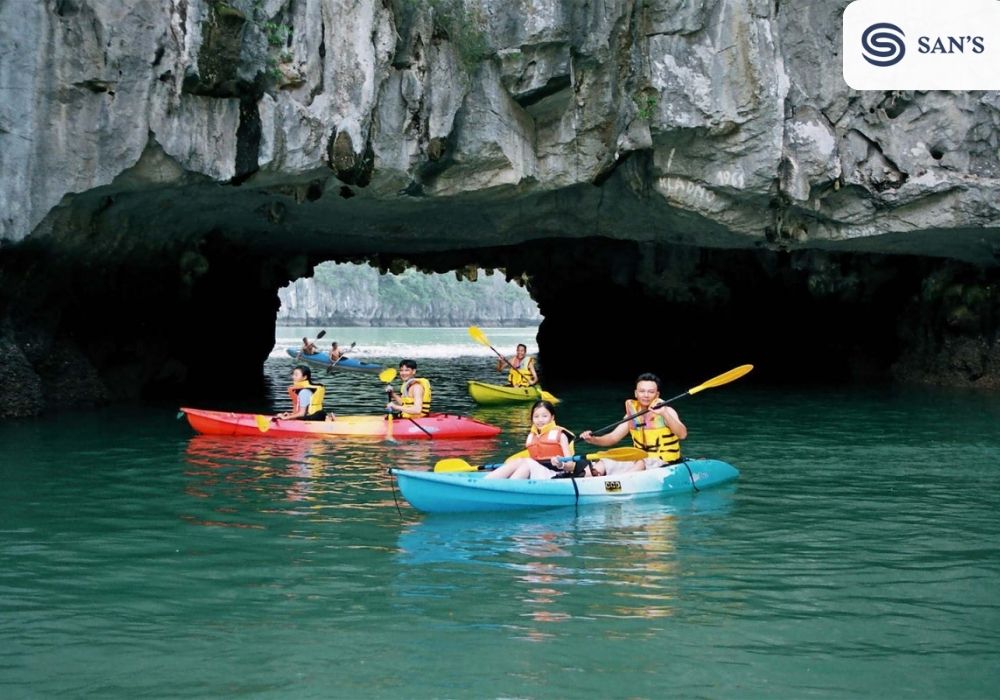 Sang Toi Cave - Kayak to explore the mysterious cave