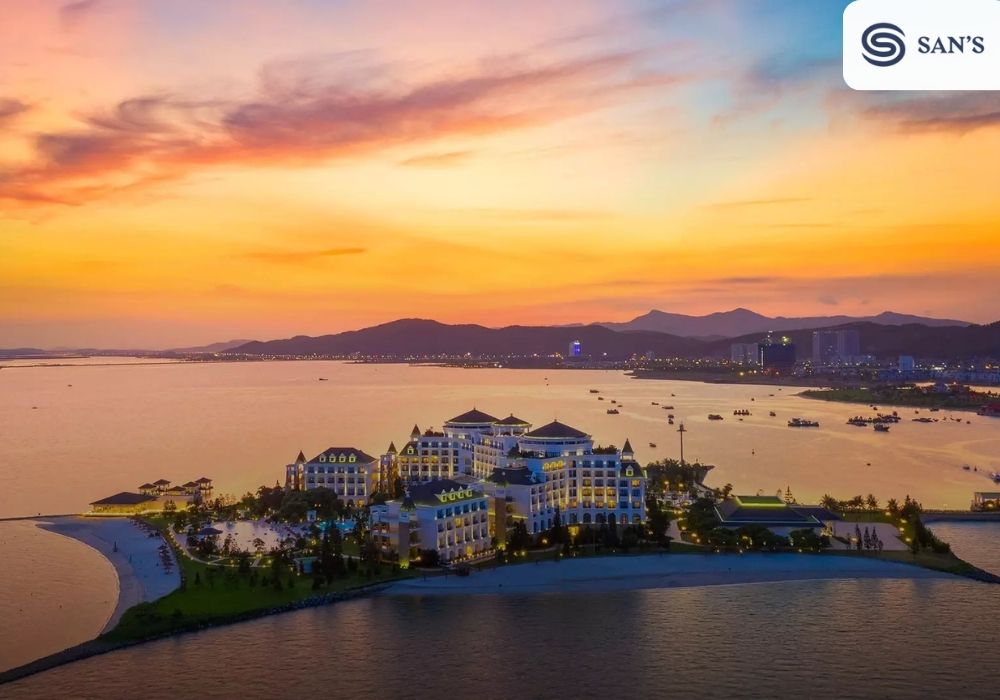  Vinpearl Resort & Spa Halong stands out among the Halong Bay Beach Hotels