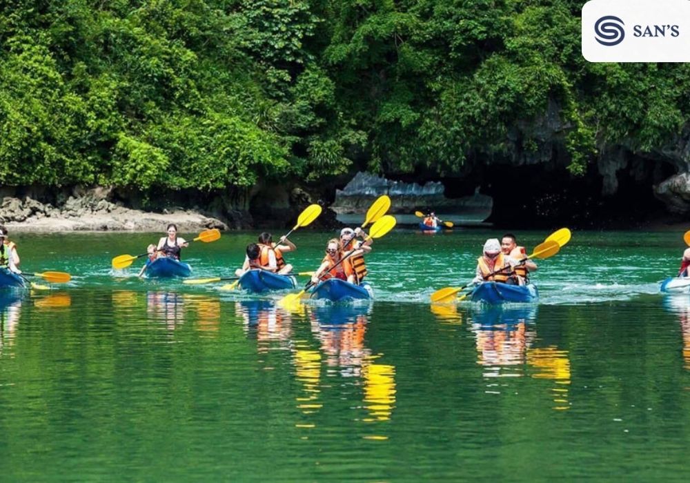 Tourists experience kayaking