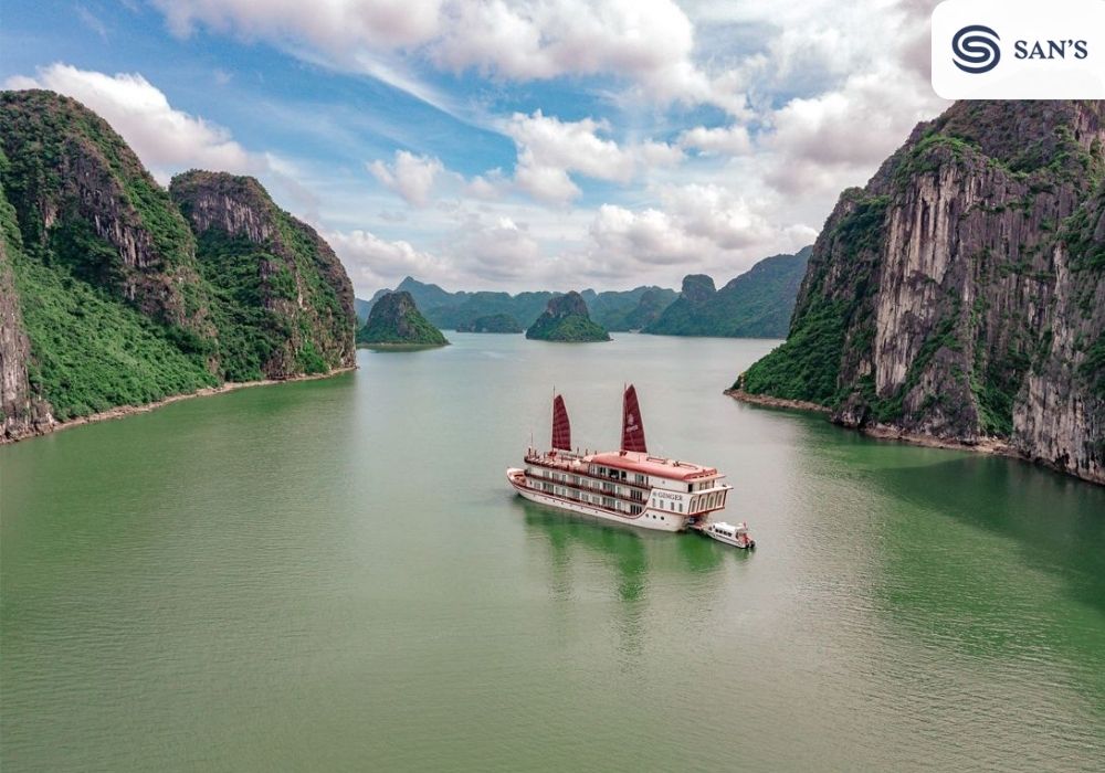 Budget Halong Bay Cruise: Affordable Adventures in Vietnam’s Paradise