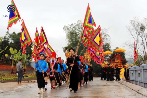 Nền văn hóa Quảng Ninh đồ sộ