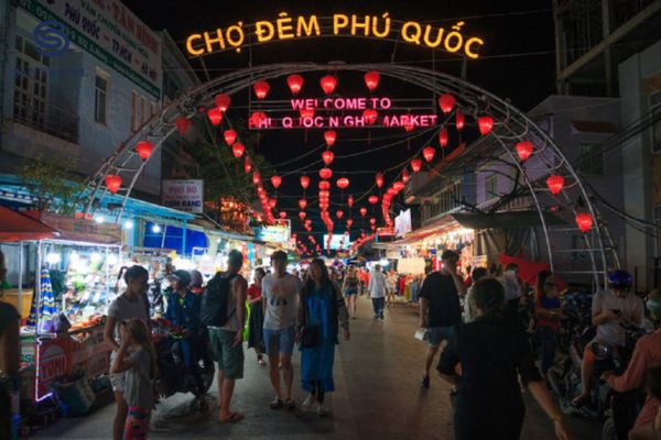 Chợ đêm Phú Quốc - Du lịch phú quốc 3 ngày 2 đêm