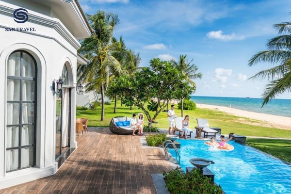 Kinh nghiệm du lịch Phú Quốc cho gia đình là nên chọn các resort hoặc khách sạn