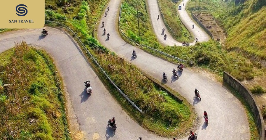 Ha Giang, with its winding, majestic mountain roads, is perfect for travelers seeking an exhilarating motorbike adventure experience.